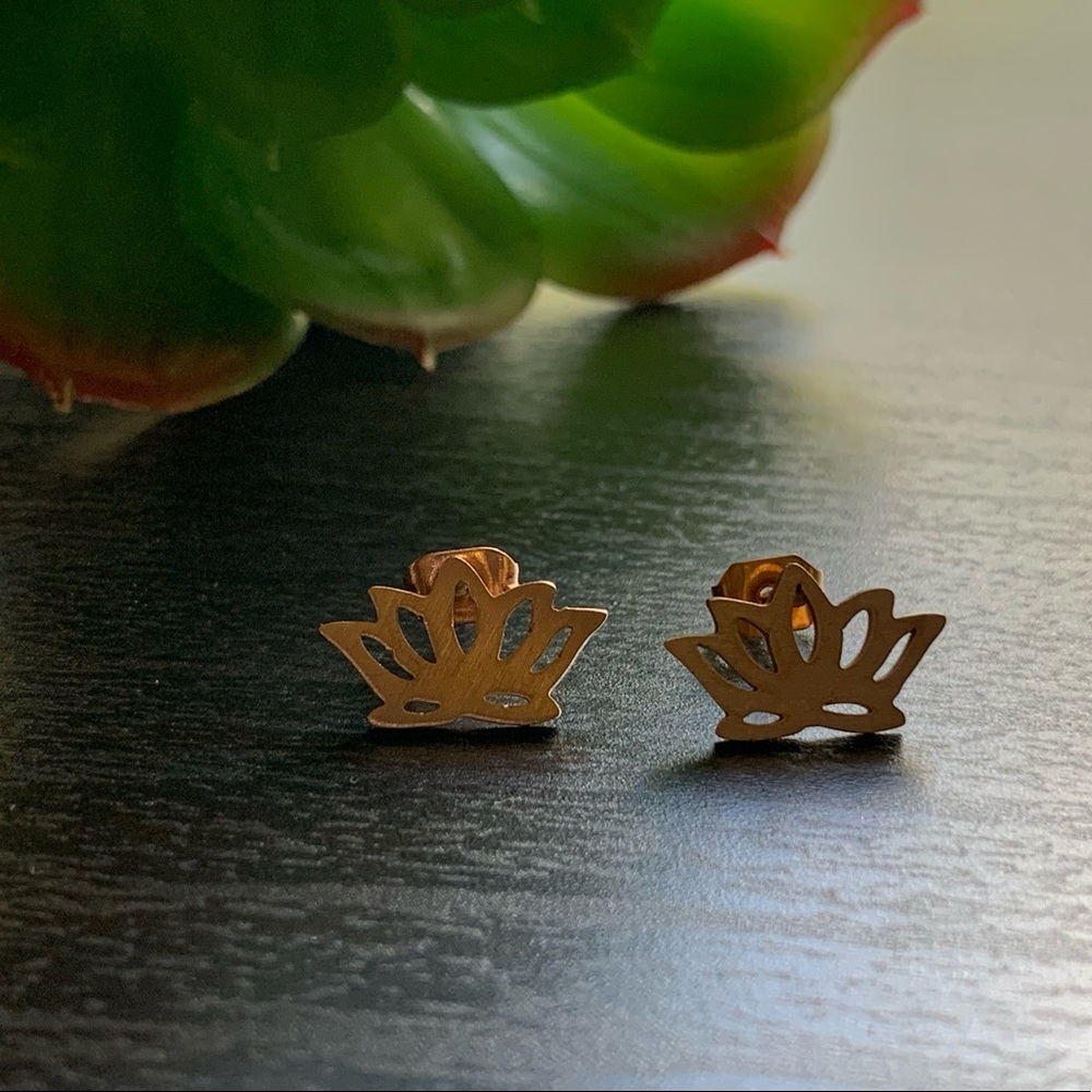 Rose gold lotus flower earring w/back piece